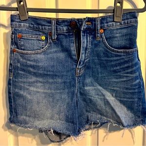 Madewell high rise denim shorts size 26